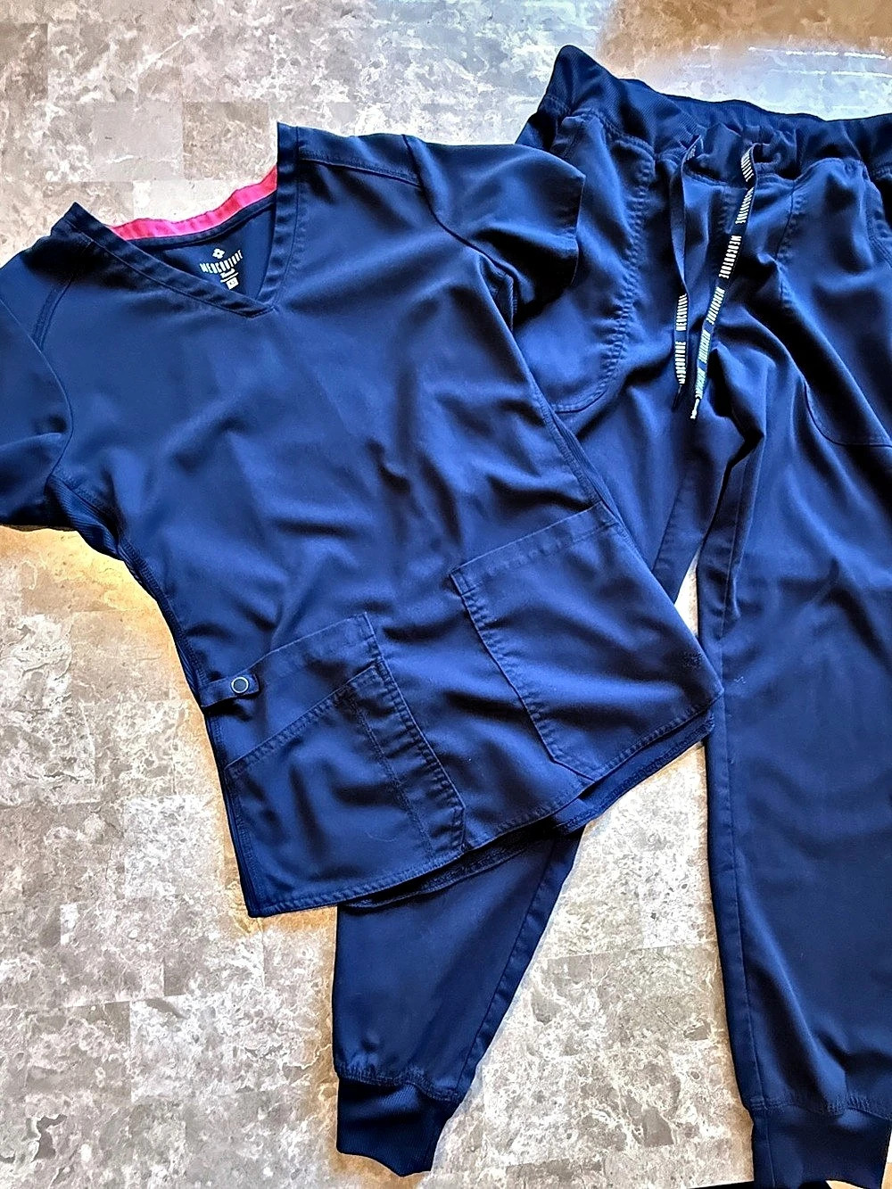 Med Couture V-Neck Scrub Top XS and SP Jogger Scrub Pants Set Pants Set Blue